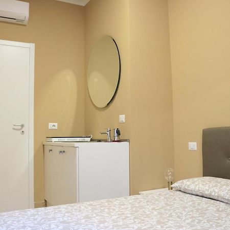 Portello Double Rooms Flat - 3 People Milão Exterior foto