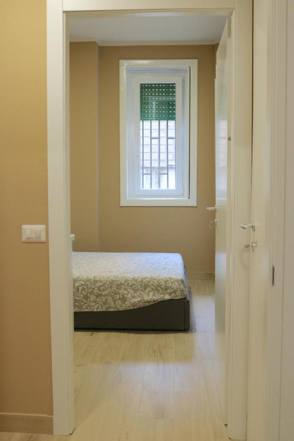 Portello Double Rooms Flat - 3 People Milão Exterior foto