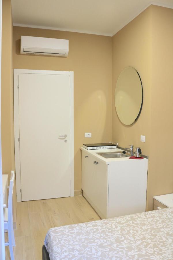 Portello Double Rooms Flat - 3 People Milão Exterior foto