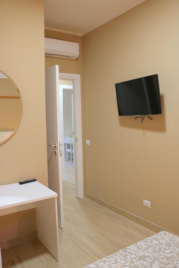 Portello Double Rooms Flat - 3 People Milão Exterior foto